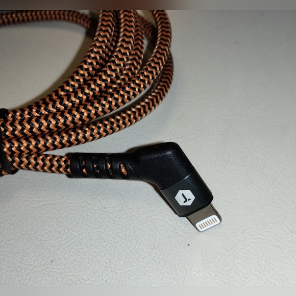 ToughTested Braided 6 Ft. Cable with USB to Lightning Cable UNUSED - Picture 3 of 5
